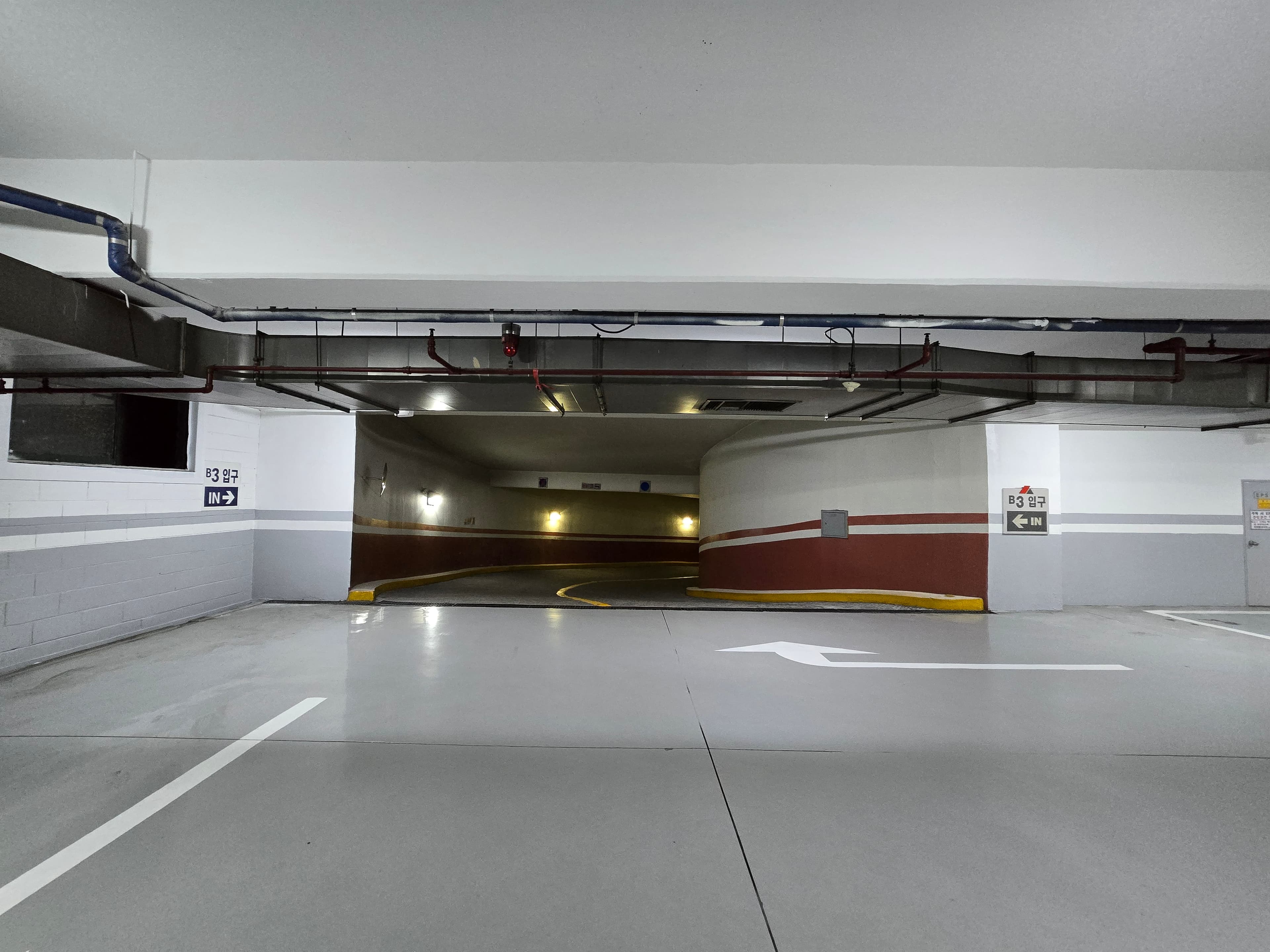 일산 W프라자 주차장 바닥 에폭시 라이닝 공사